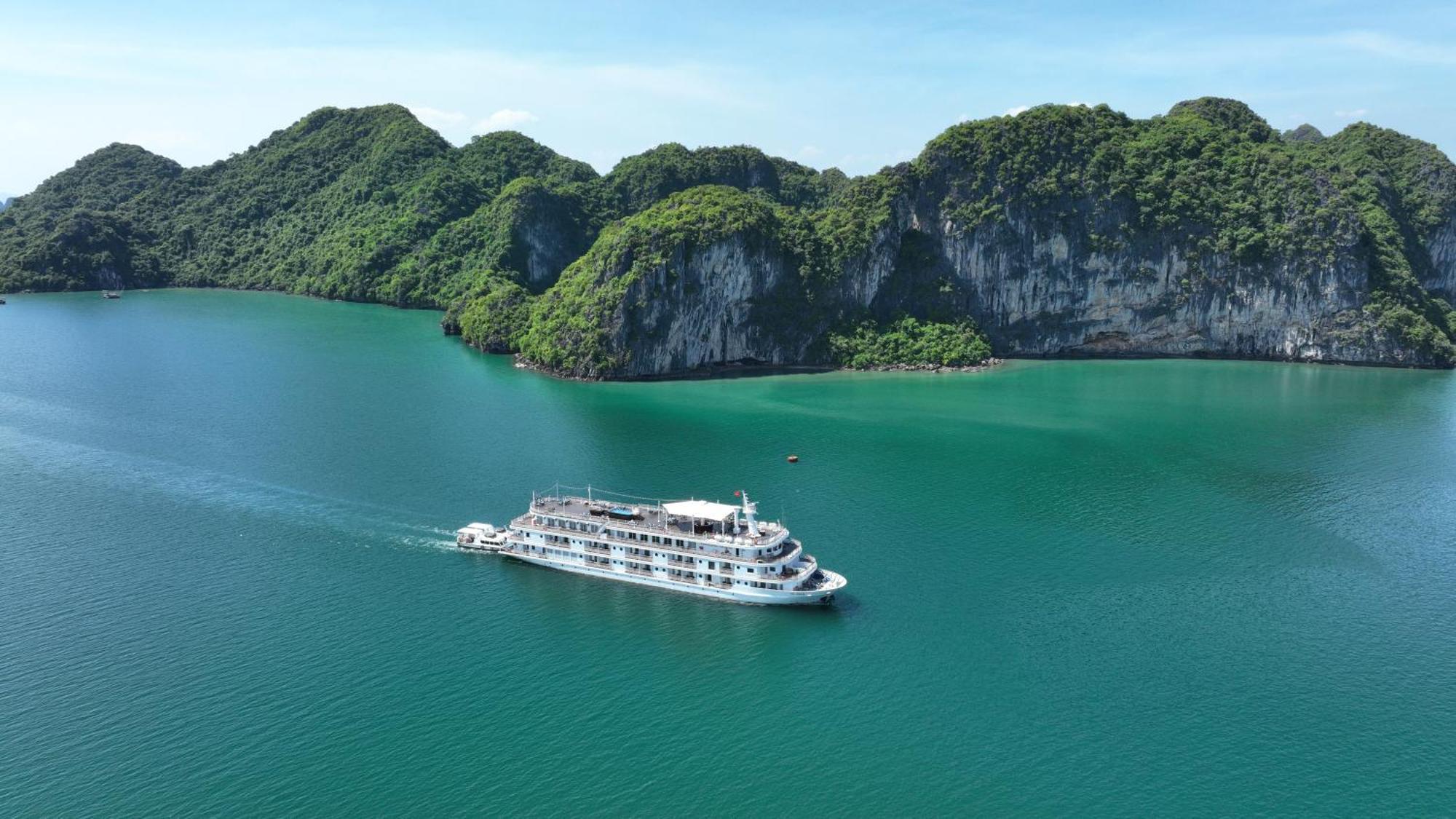 Paradise Grand Cruise - Lan Ha Bay Ha Long Exterior photo