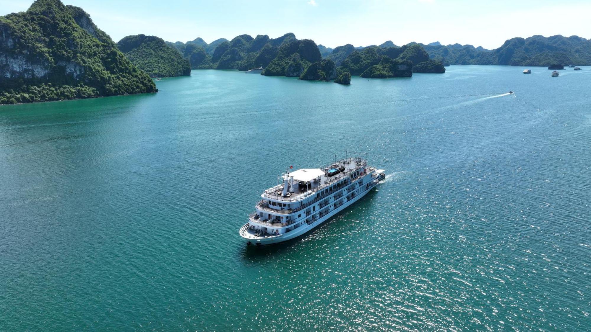 Paradise Grand Cruise - Lan Ha Bay Ha Long Exterior photo
