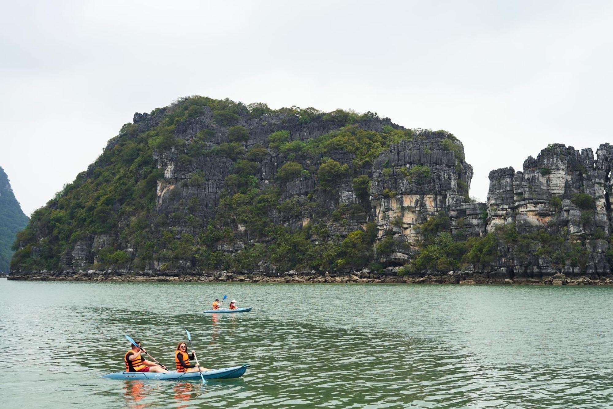 Paradise Grand Cruise - Lan Ha Bay Ha Long Exterior photo
